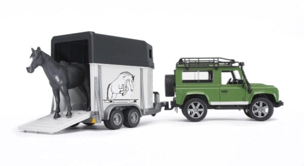 Auto Land Rover Defender - z przyczepą dla konia i figurką konia - ZESTAW - 02592 - BRUDER 2